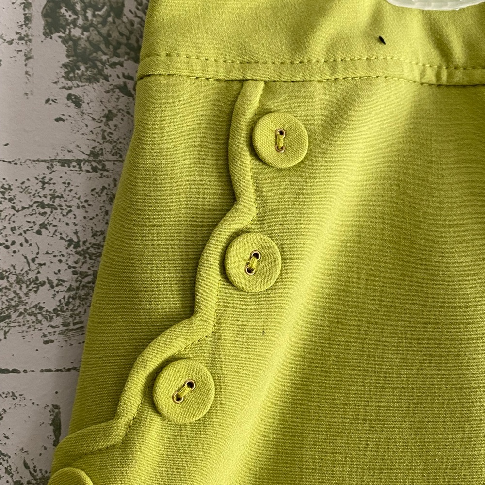 Forever 21 green shorts